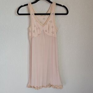 Vintage Kayser by Naigai Nude Lace Trim Full Slip - Size 85-90 - AS IS